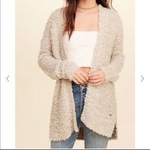 Comfy Hollister cardigan in excellent condition